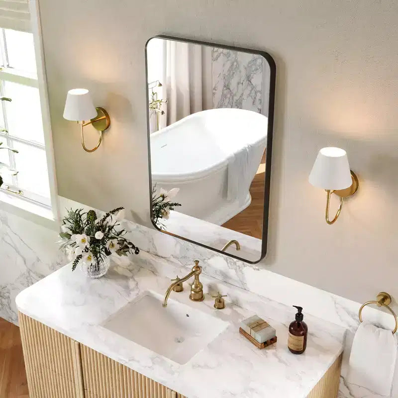 Specchio da bagno opaco, specchio da parete rettangolare arrotondato per lavabo, vetro temperato HD e cornice in alluminio antiruggine