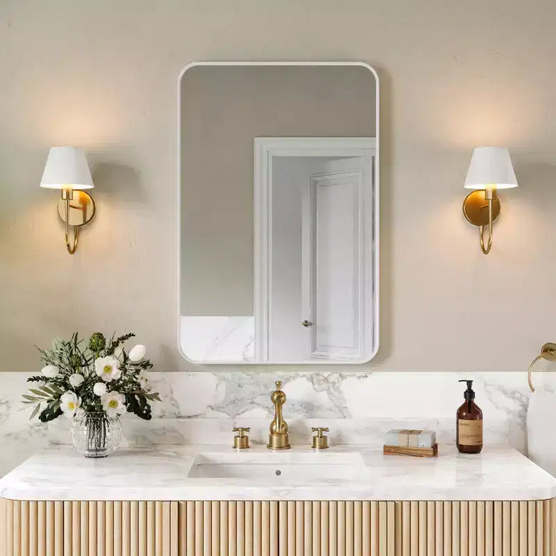 Specchio da bagno opaco, specchio da parete rettangolare arrotondato per lavabo, vetro temperato HD e cornice in alluminio antiruggine