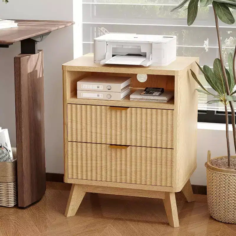 Comodino a giorno ondulato moderno con stazione di ricarica, comodino a 2 cassetti con ripiano aperto, comodino per camera da letto o soggiorno, elegante contenitore