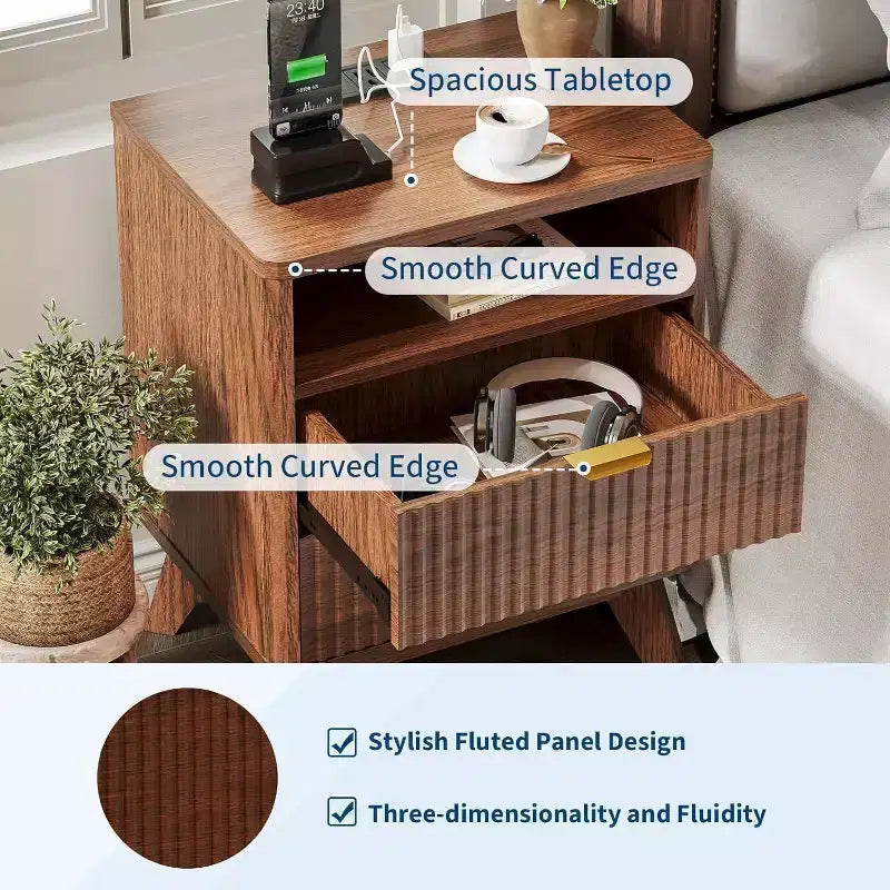 Comodino a giorno ondulato moderno con stazione di ricarica, comodino a 2 cassetti con ripiano aperto, comodino per camera da letto o soggiorno, elegante contenitore